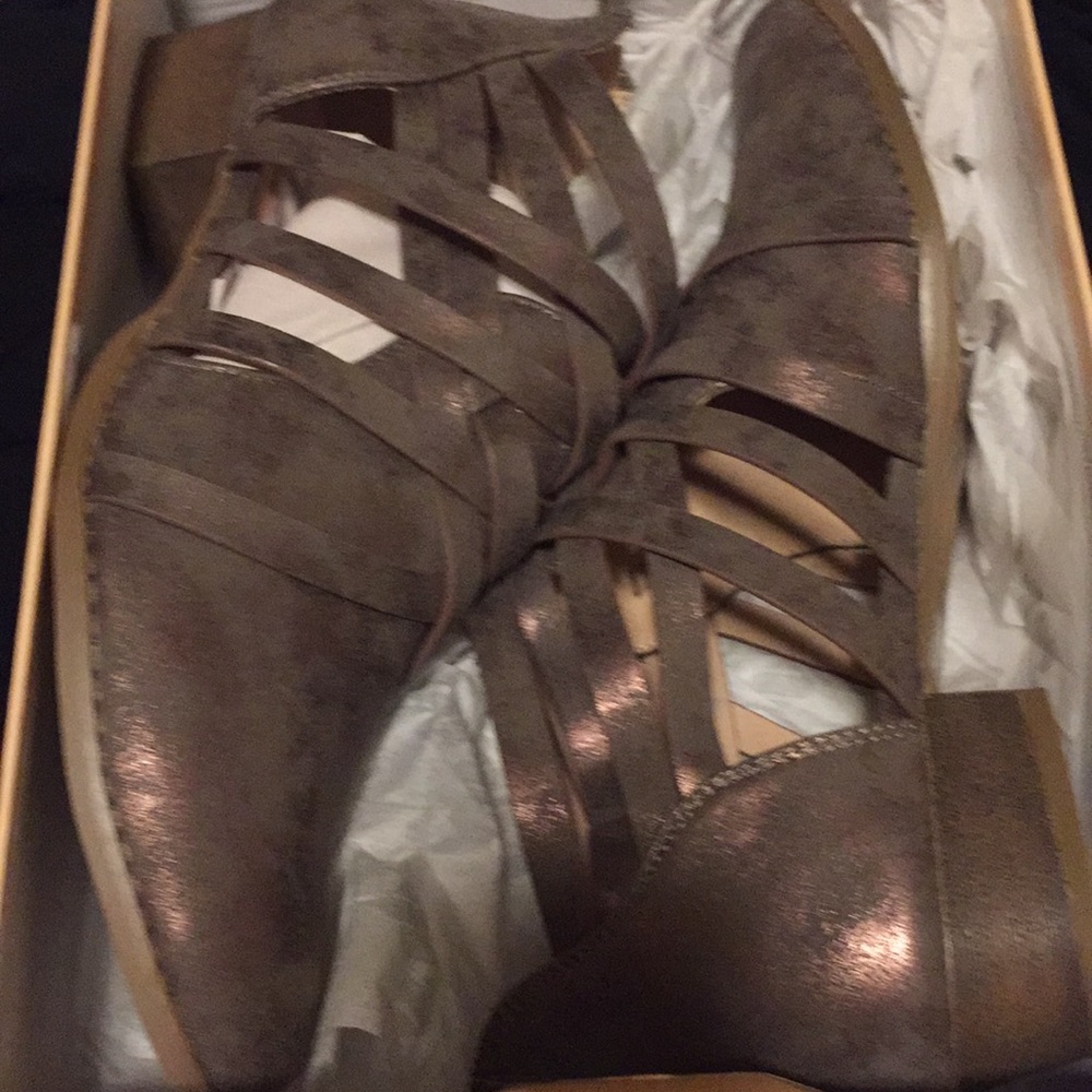 AMS Mocha Bootie NIB NEW Size 9